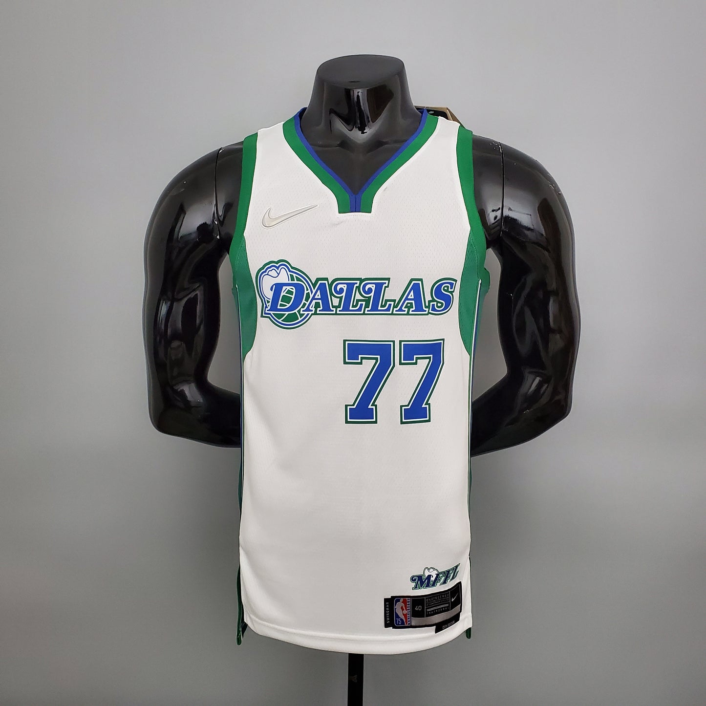 DALLAS MAVERICKS