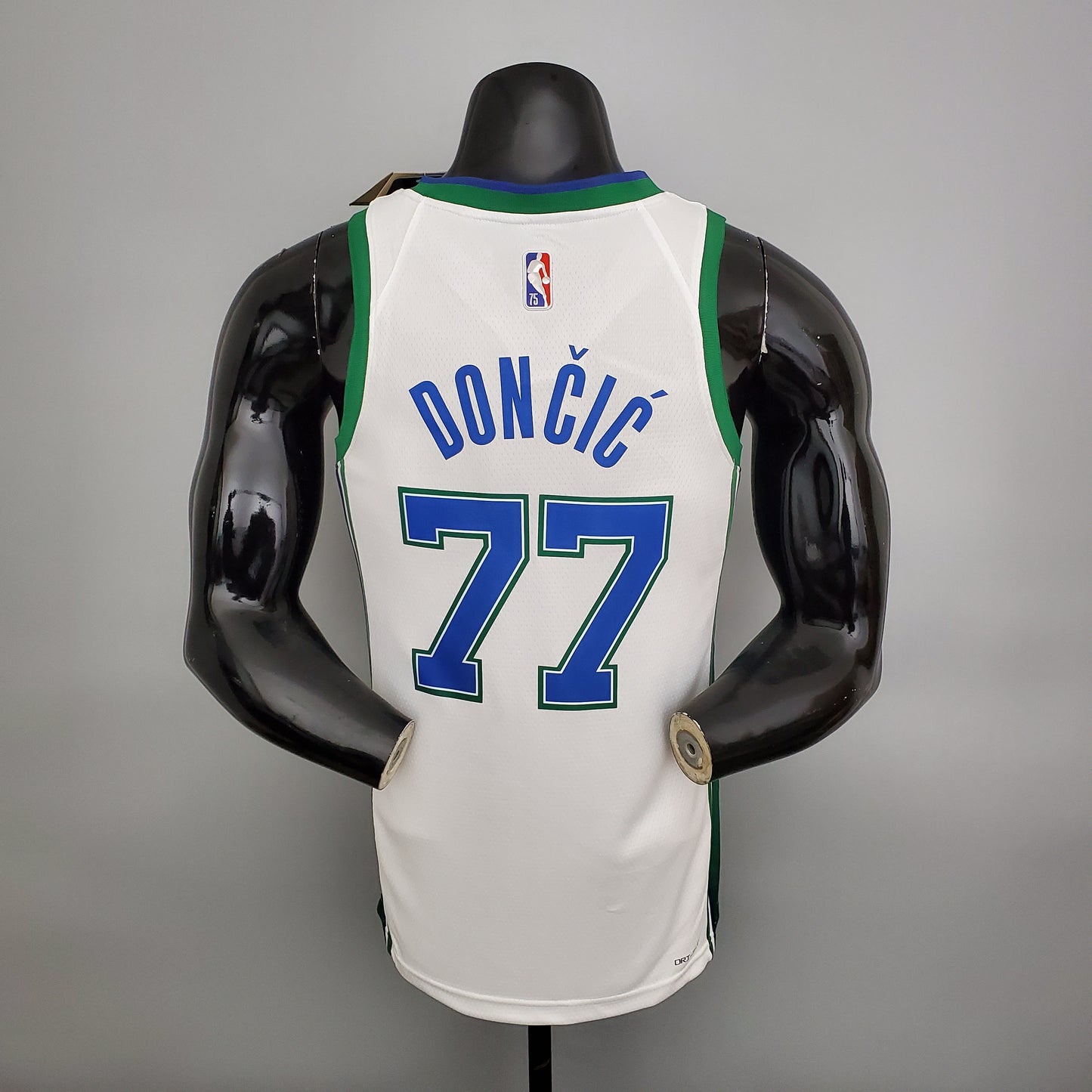 DALLAS MAVERICKS